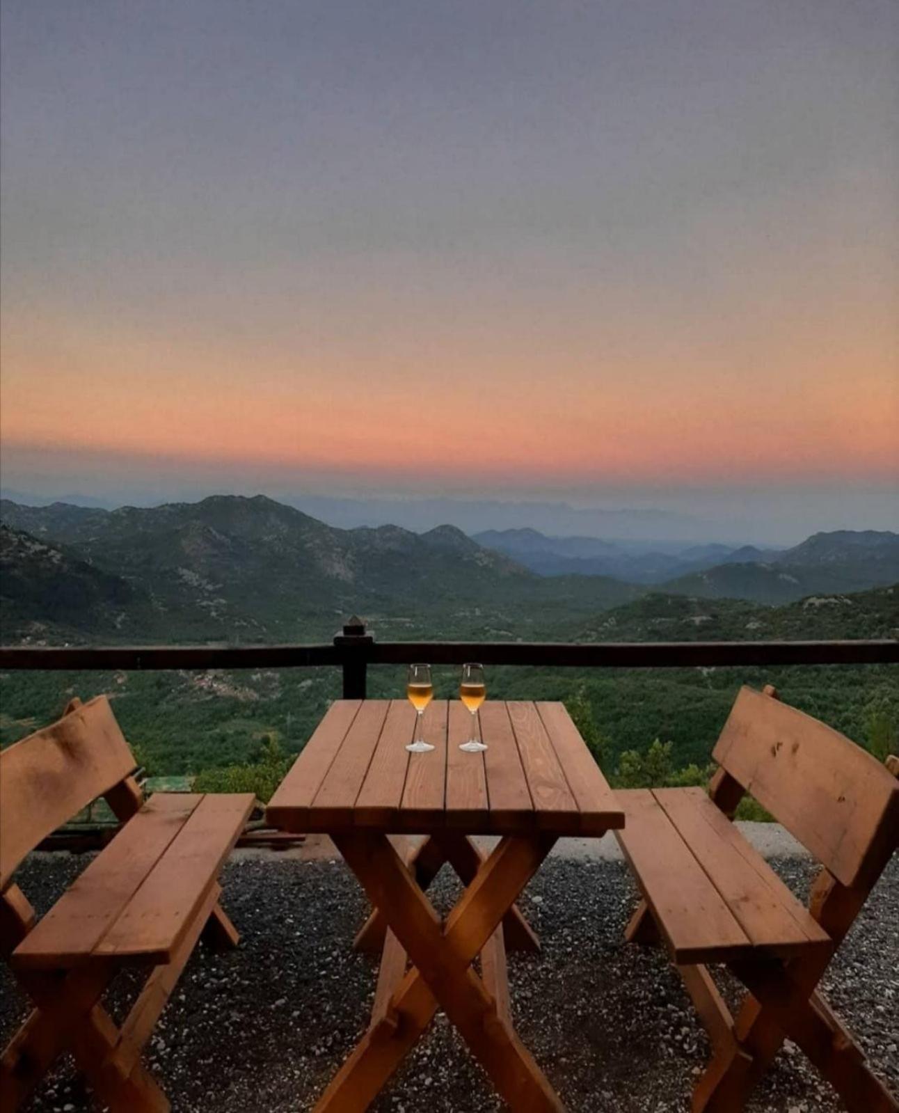 Camp Oaza,Lipa 호텔 센틴제 외부 사진